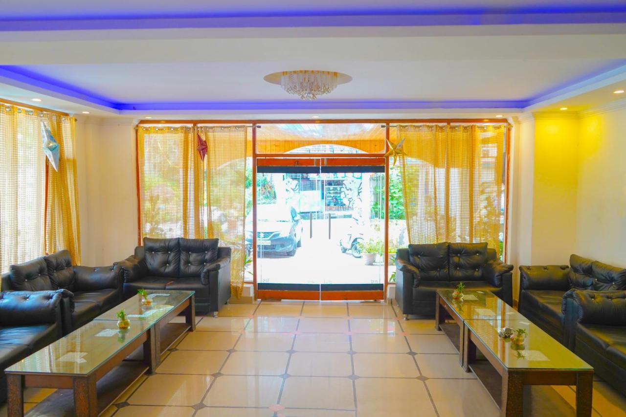 Hotel Akash Regency Manāli Zewnętrze zdjęcie