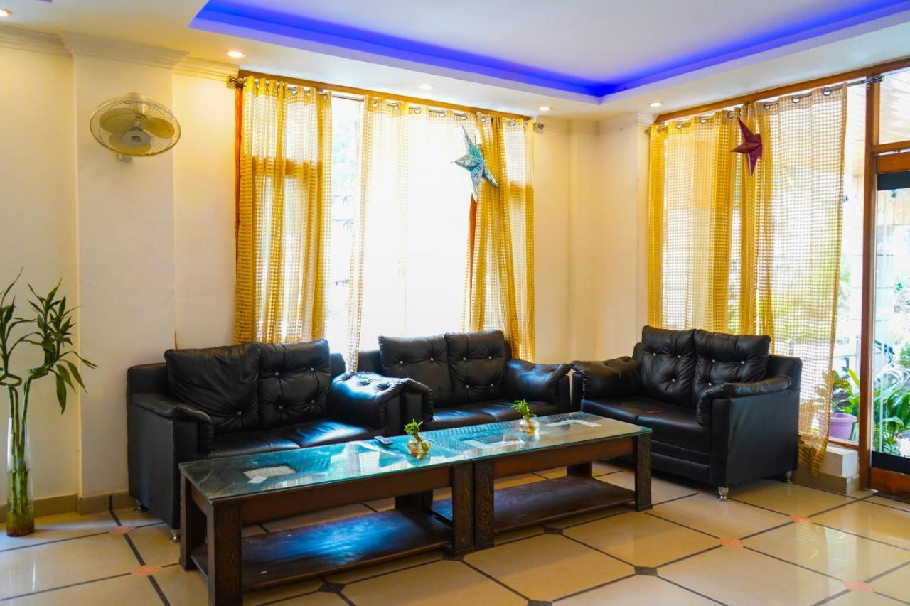 Hotel Akash Regency Manāli Zewnętrze zdjęcie