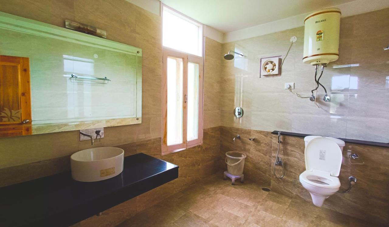 Hotel Akash Regency Manāli Zewnętrze zdjęcie