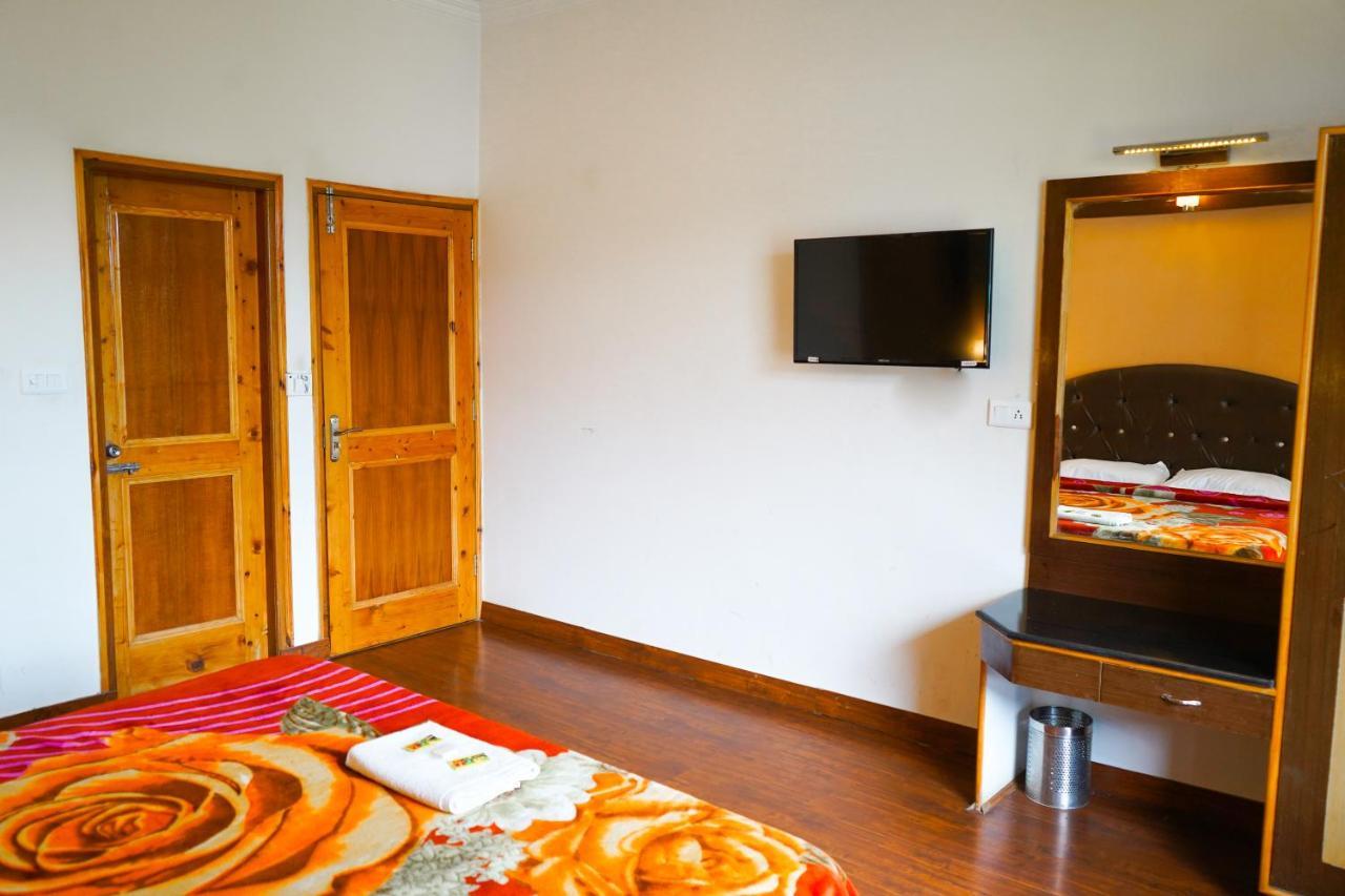 Hotel Akash Regency Manāli Zewnętrze zdjęcie
