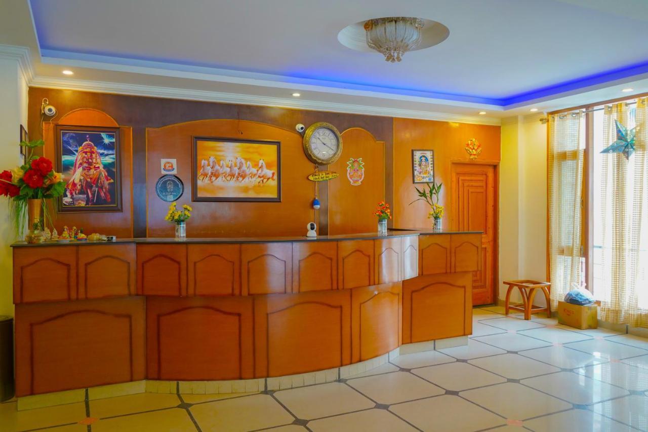 Hotel Akash Regency Manāli Zewnętrze zdjęcie