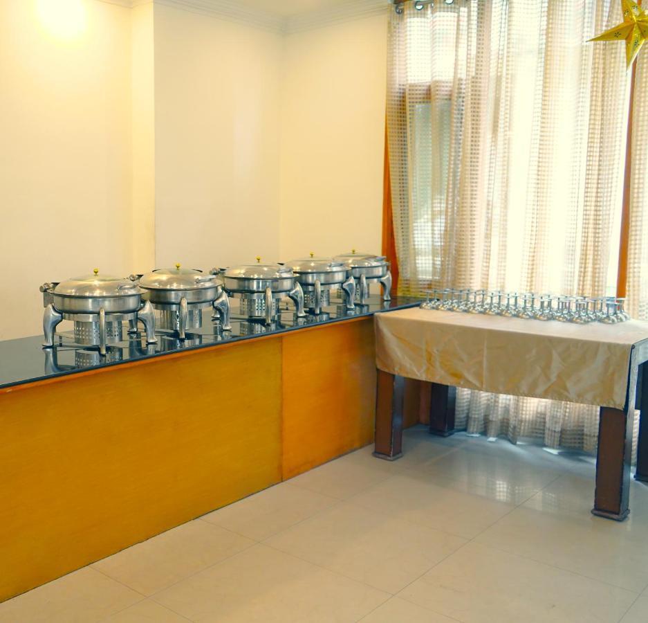 Hotel Akash Regency Manāli Zewnętrze zdjęcie
