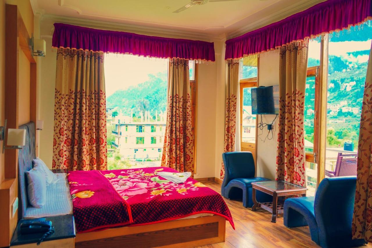 Hotel Akash Regency Manāli Zewnętrze zdjęcie