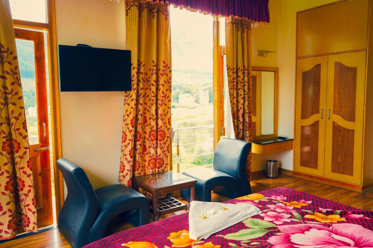 Hotel Akash Regency Manāli Zewnętrze zdjęcie