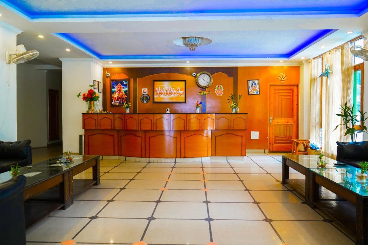 Hotel Akash Regency Manāli Zewnętrze zdjęcie